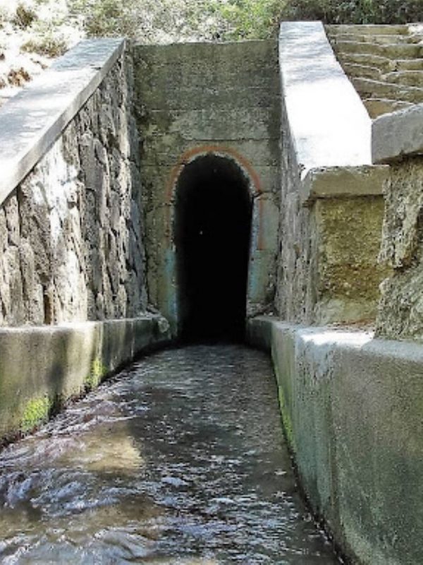 7 springs tunnel tour